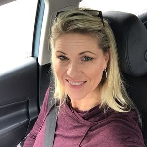 Meet your Posher, Lori